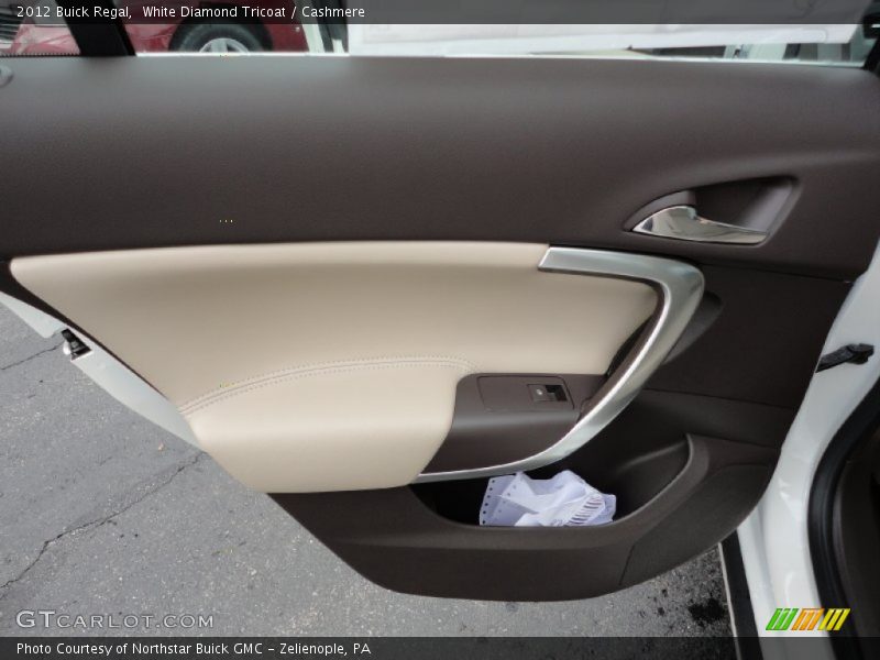 White Diamond Tricoat / Cashmere 2012 Buick Regal