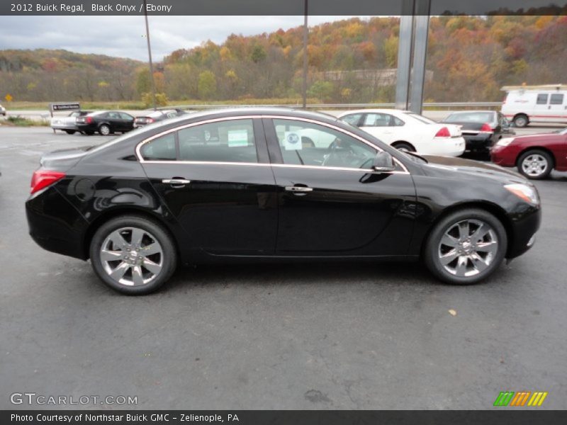 Black Onyx / Ebony 2012 Buick Regal