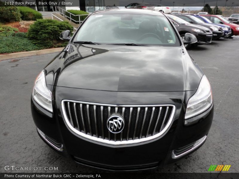 Black Onyx / Ebony 2012 Buick Regal