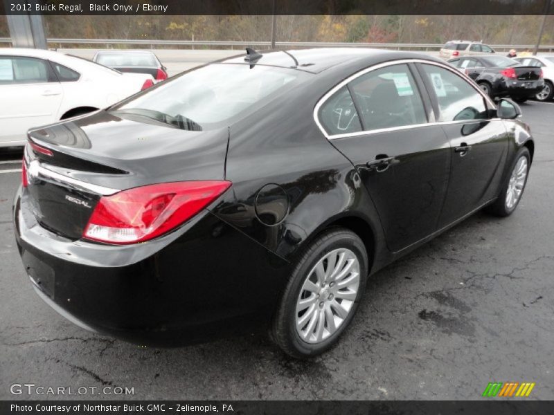 Black Onyx / Ebony 2012 Buick Regal