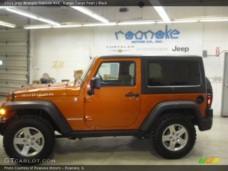 Mango Tango Pearl / Black 2011 Jeep Wrangler Rubicon 4x4