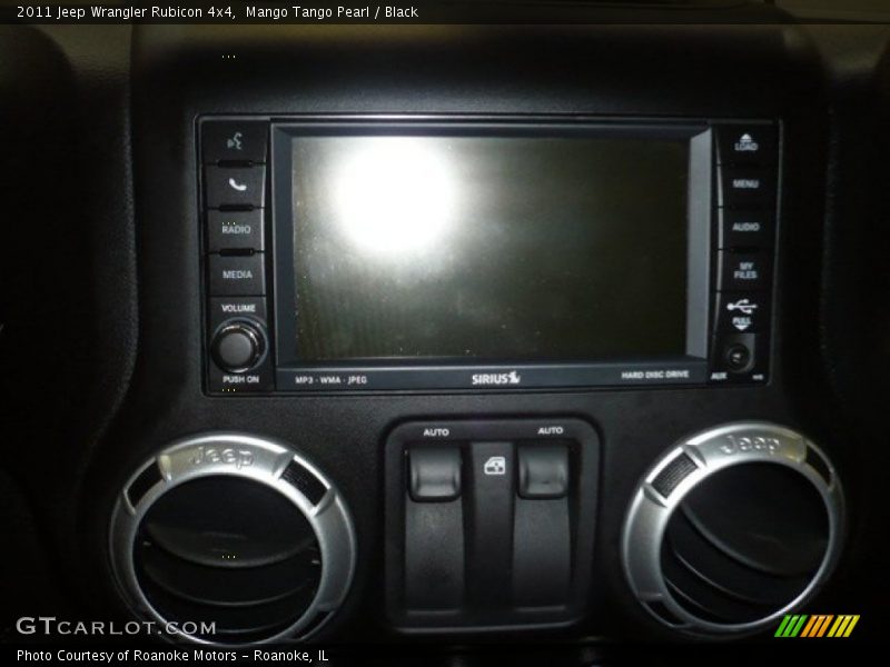 Mango Tango Pearl / Black 2011 Jeep Wrangler Rubicon 4x4