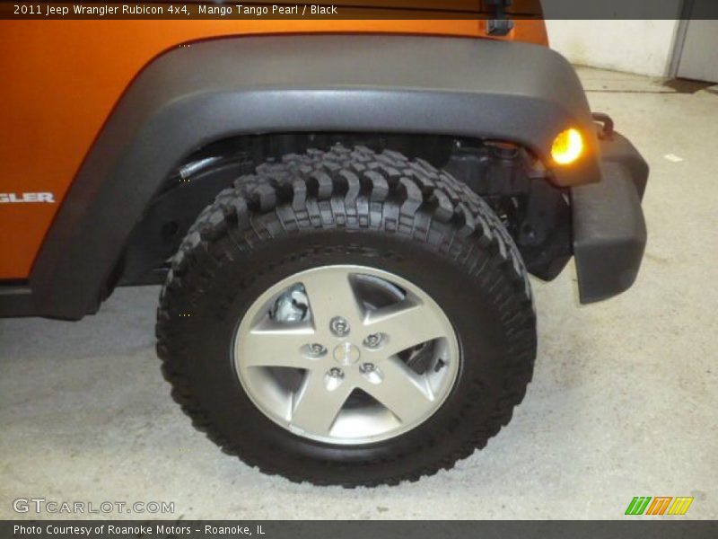 Mango Tango Pearl / Black 2011 Jeep Wrangler Rubicon 4x4