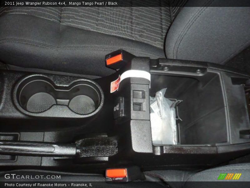 Mango Tango Pearl / Black 2011 Jeep Wrangler Rubicon 4x4