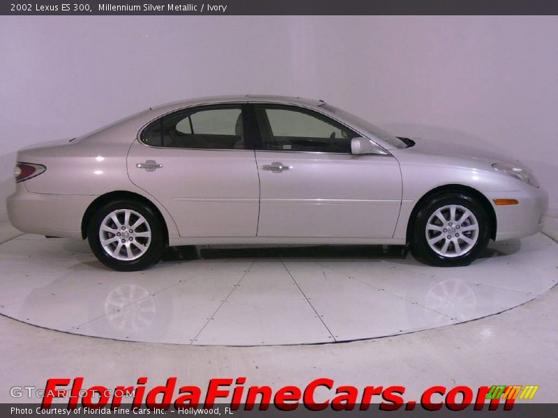 Millennium Silver Metallic / Ivory 2002 Lexus ES 300