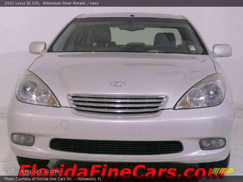 Millennium Silver Metallic / Ivory 2002 Lexus ES 300