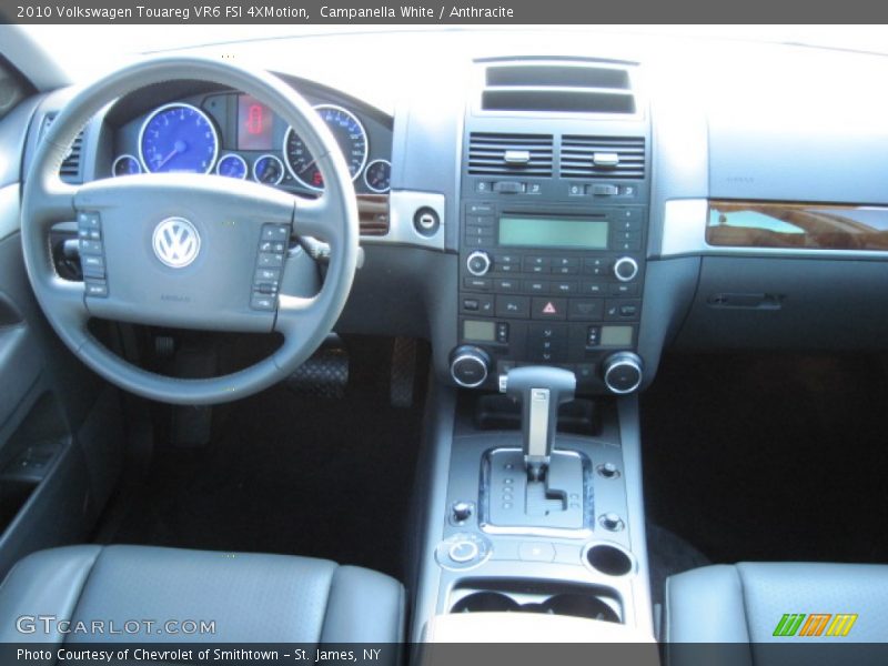 Campanella White / Anthracite 2010 Volkswagen Touareg VR6 FSI 4XMotion