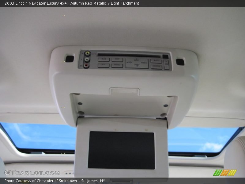 Autumn Red Metallic / Light Parchment 2003 Lincoln Navigator Luxury 4x4