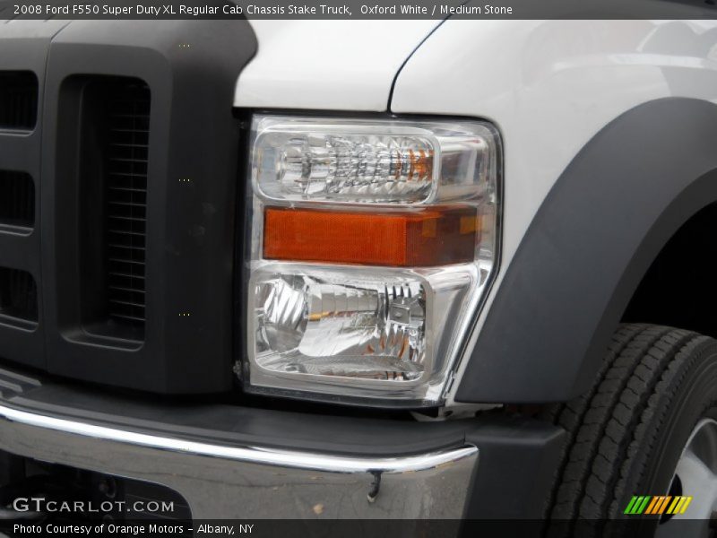Oxford White / Medium Stone 2008 Ford F550 Super Duty XL Regular Cab Chassis Stake Truck