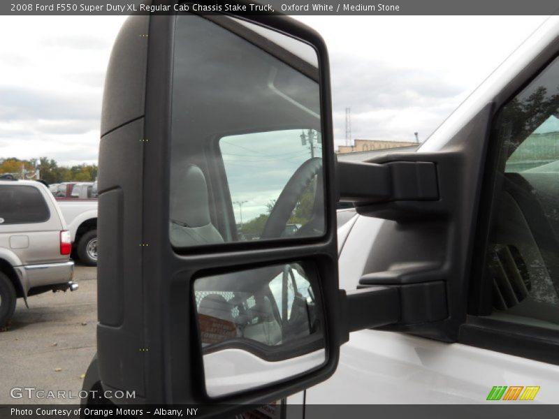 Oxford White / Medium Stone 2008 Ford F550 Super Duty XL Regular Cab Chassis Stake Truck