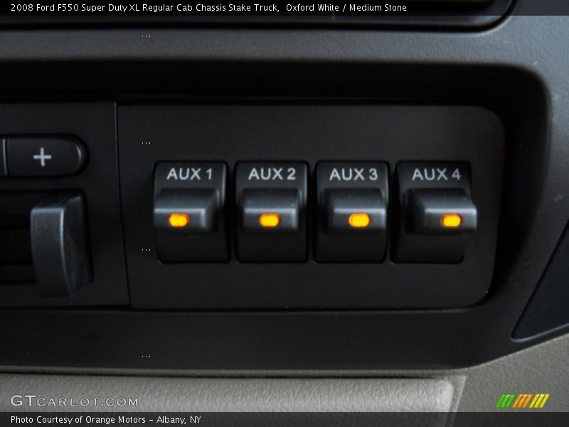 Controls of 2008 F550 Super Duty XL Regular Cab Chassis Stake Truck