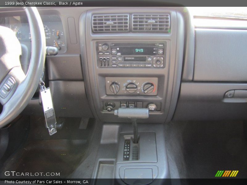 Black / Agate 1999 Jeep Cherokee Classic