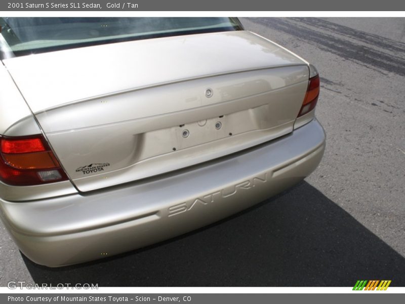 Gold / Tan 2001 Saturn S Series SL1 Sedan