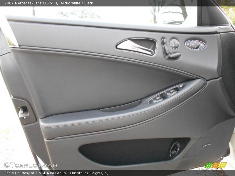 Arctic White / Black 2007 Mercedes-Benz CLS 550