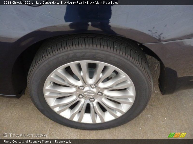 Blackberry Pearl / Black/Light Frost Beige 2011 Chrysler 200 Limited Convertible