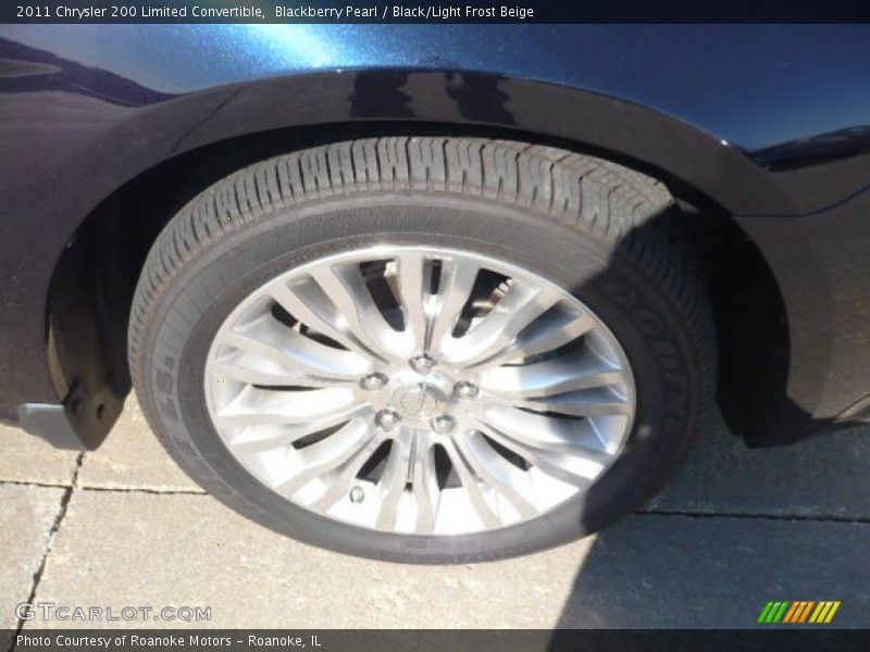 Blackberry Pearl / Black/Light Frost Beige 2011 Chrysler 200 Limited Convertible
