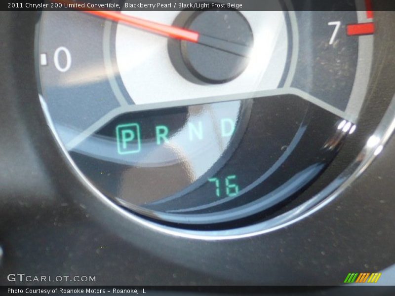 Blackberry Pearl / Black/Light Frost Beige 2011 Chrysler 200 Limited Convertible