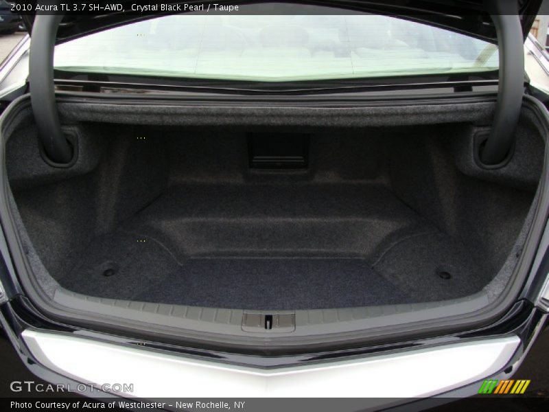  2010 TL 3.7 SH-AWD Trunk