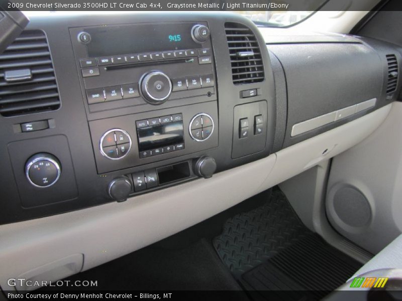 Controls of 2009 Silverado 3500HD LT Crew Cab 4x4
