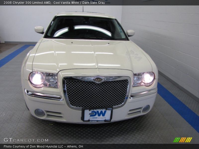 Cool Vanilla White / Dark Slate Gray 2008 Chrysler 300 Limited AWD