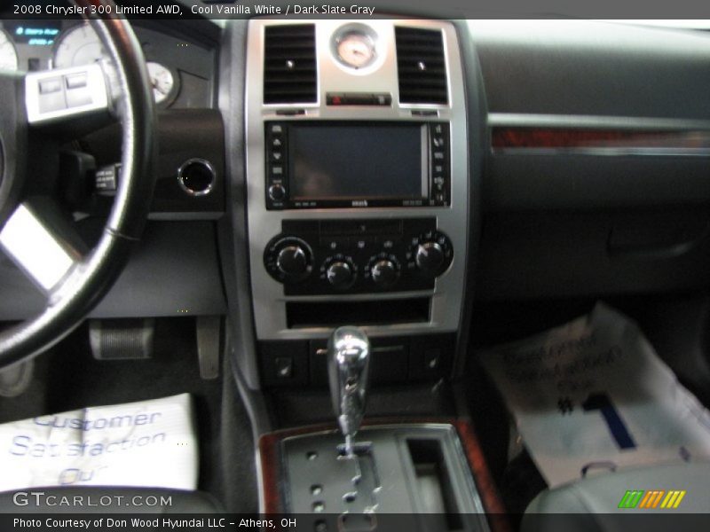 Cool Vanilla White / Dark Slate Gray 2008 Chrysler 300 Limited AWD