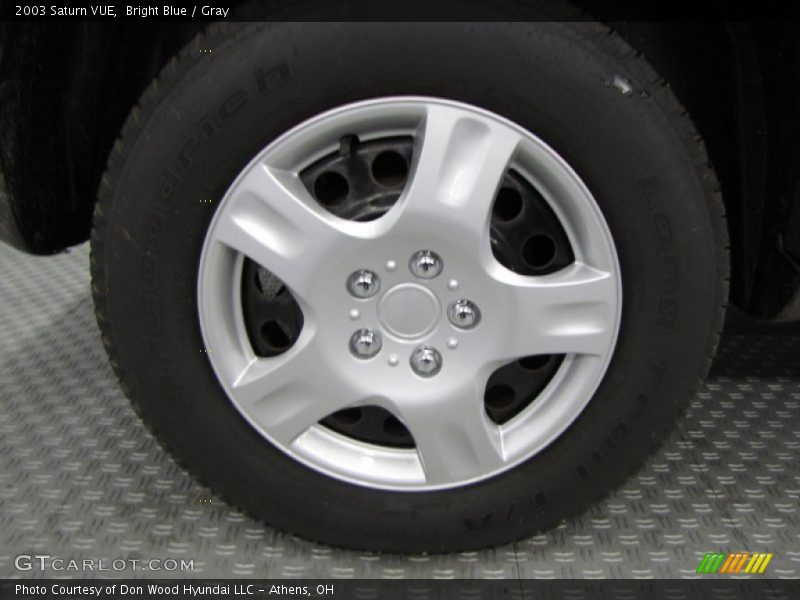 Bright Blue / Gray 2003 Saturn VUE