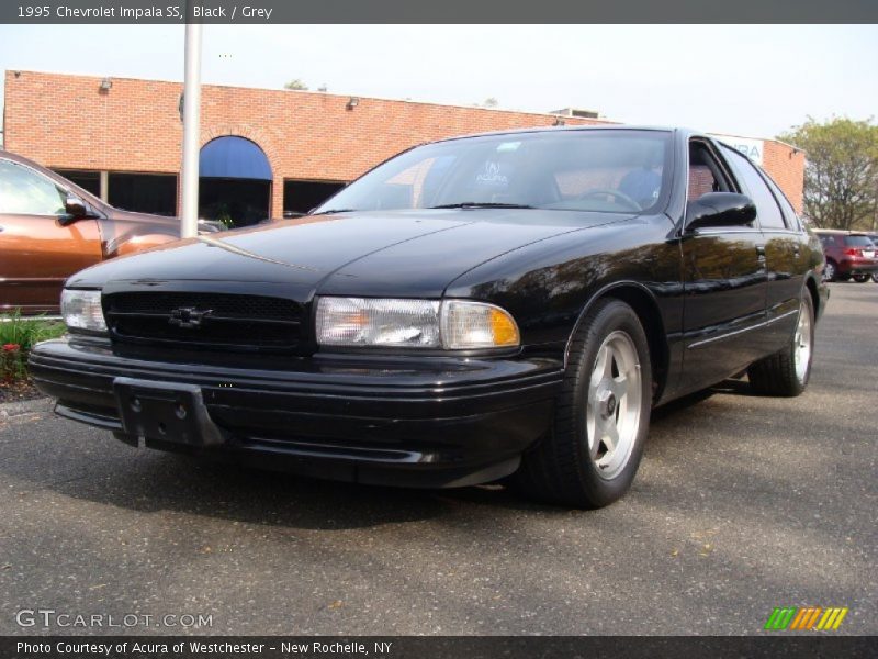 Front 3/4 View of 1995 Impala SS