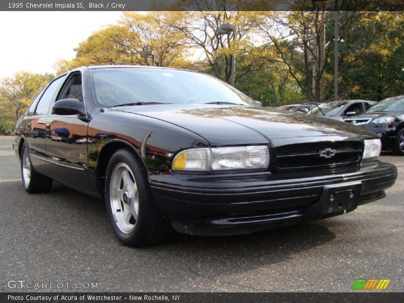Front 3/4 View of 1995 Impala SS