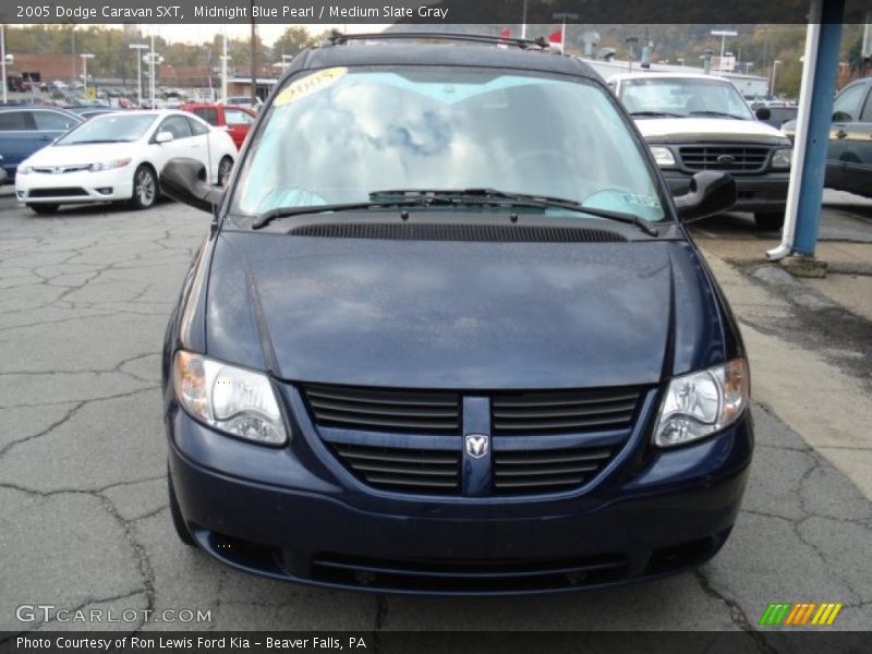 Midnight Blue Pearl / Medium Slate Gray 2005 Dodge Caravan SXT