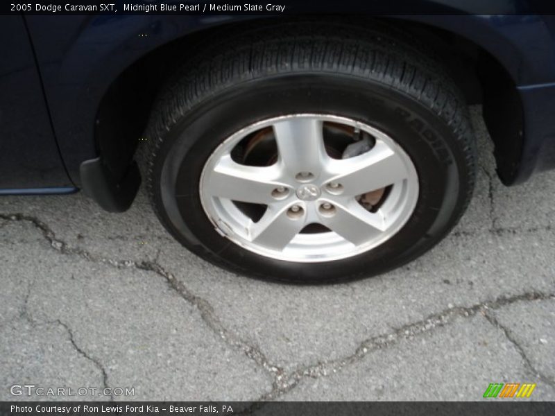 Midnight Blue Pearl / Medium Slate Gray 2005 Dodge Caravan SXT