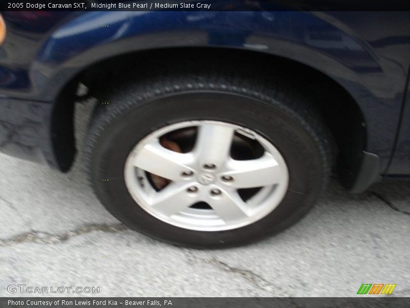 Midnight Blue Pearl / Medium Slate Gray 2005 Dodge Caravan SXT