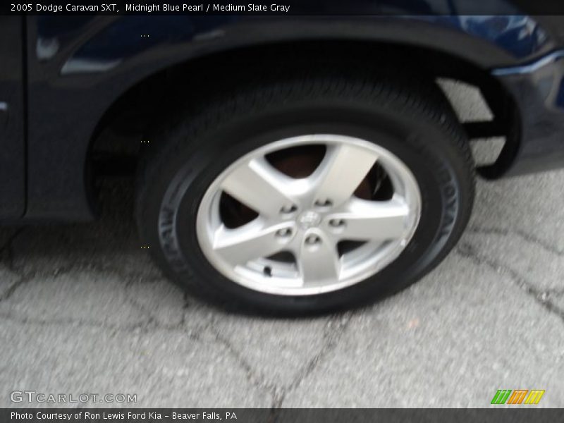 Midnight Blue Pearl / Medium Slate Gray 2005 Dodge Caravan SXT