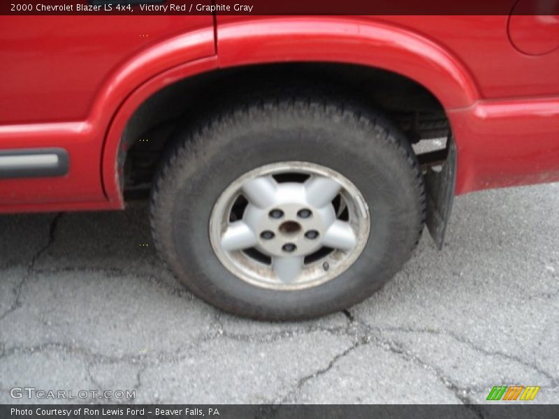 Victory Red / Graphite Gray 2000 Chevrolet Blazer LS 4x4