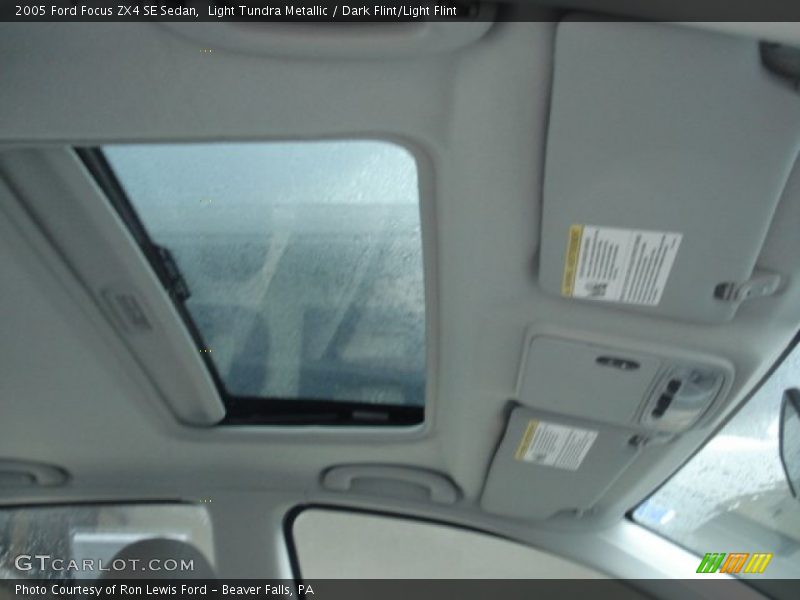 Light Tundra Metallic / Dark Flint/Light Flint 2005 Ford Focus ZX4 SE Sedan