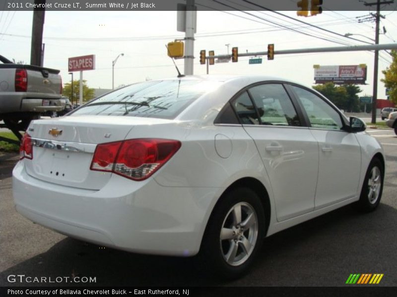 Summit White / Jet Black 2011 Chevrolet Cruze LT
