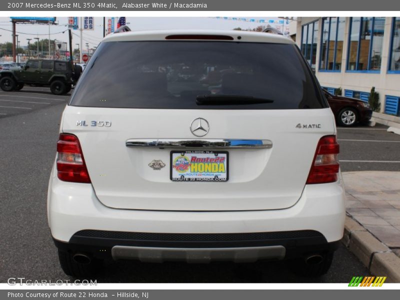 Alabaster White / Macadamia 2007 Mercedes-Benz ML 350 4Matic