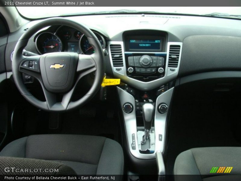 Dashboard of 2011 Cruze LT