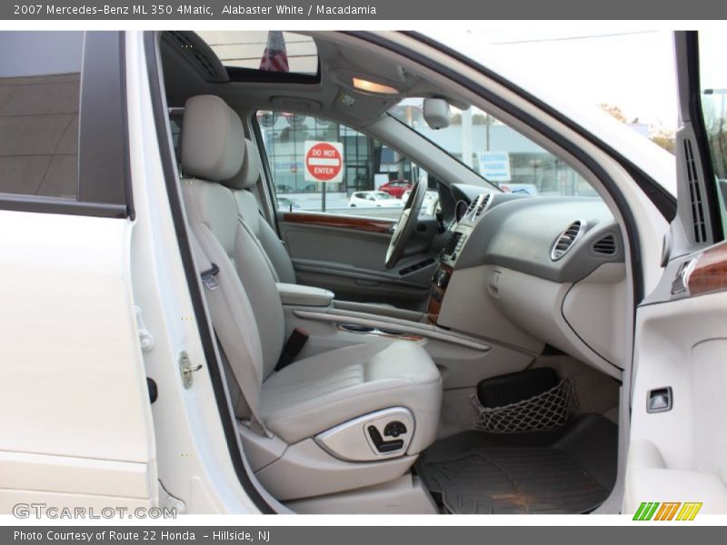Alabaster White / Macadamia 2007 Mercedes-Benz ML 350 4Matic