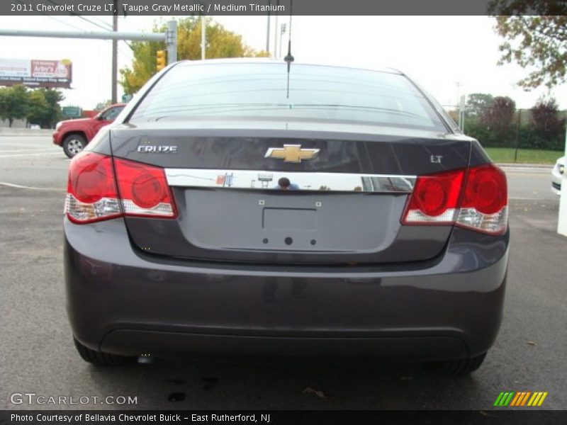 Taupe Gray Metallic / Medium Titanium 2011 Chevrolet Cruze LT