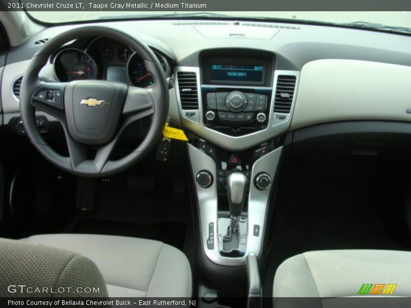 Dashboard of 2011 Cruze LT
