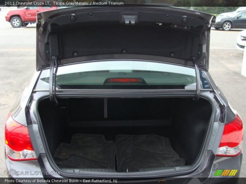  2011 Cruze LT Trunk