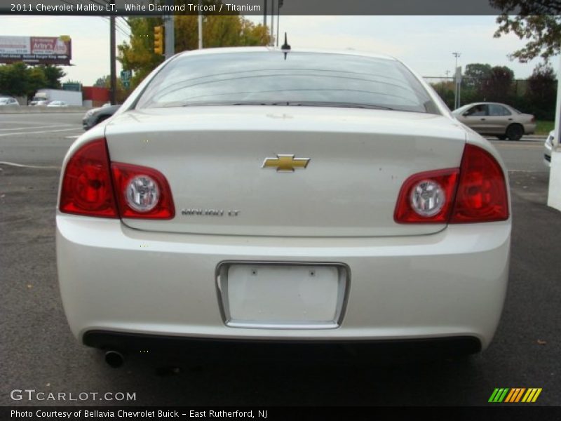 White Diamond Tricoat / Titanium 2011 Chevrolet Malibu LT