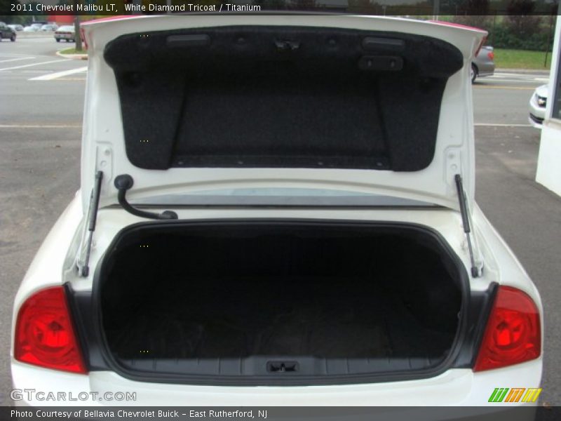 White Diamond Tricoat / Titanium 2011 Chevrolet Malibu LT