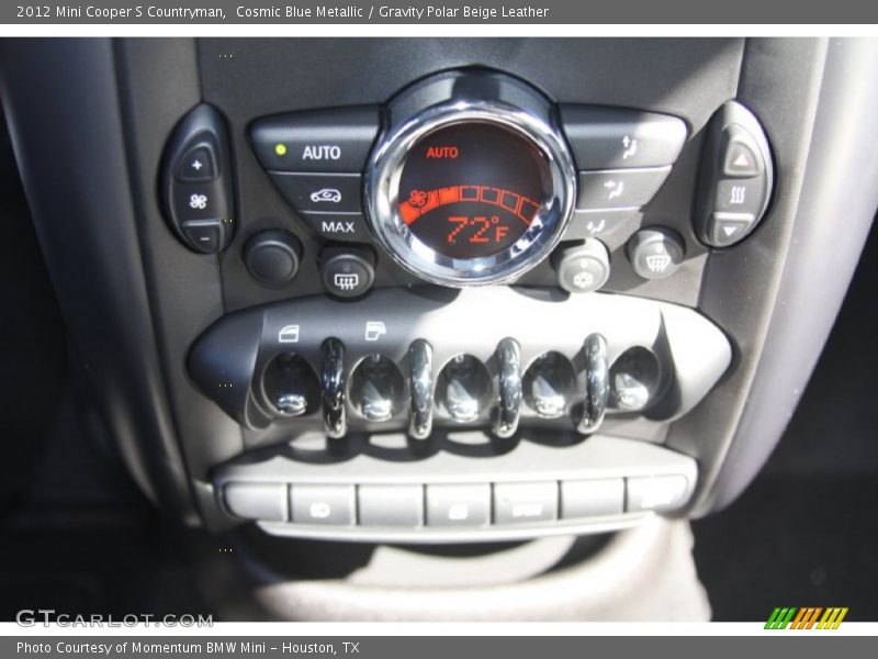 Controls of 2012 Cooper S Countryman