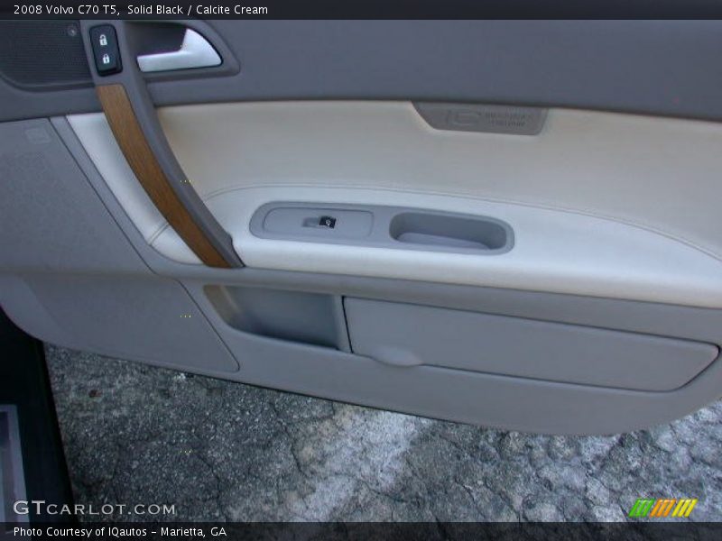 Solid Black / Calcite Cream 2008 Volvo C70 T5