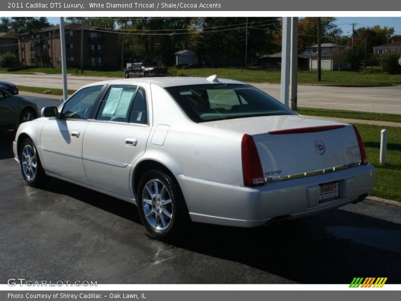 White Diamond Tricoat / Shale/Cocoa Accents 2011 Cadillac DTS Luxury