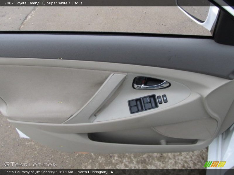Super White / Bisque 2007 Toyota Camry CE