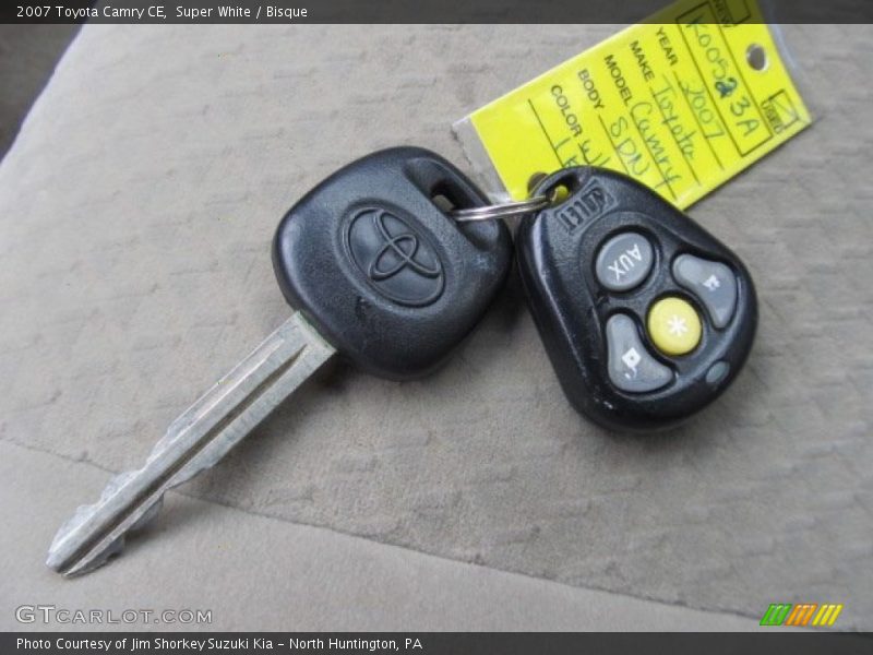 Super White / Bisque 2007 Toyota Camry CE