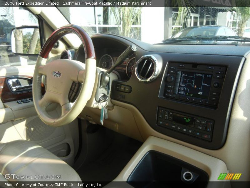 Cashmere Tri-Coat Metallic / Medium Parchment 2006 Ford Expedition Limited
