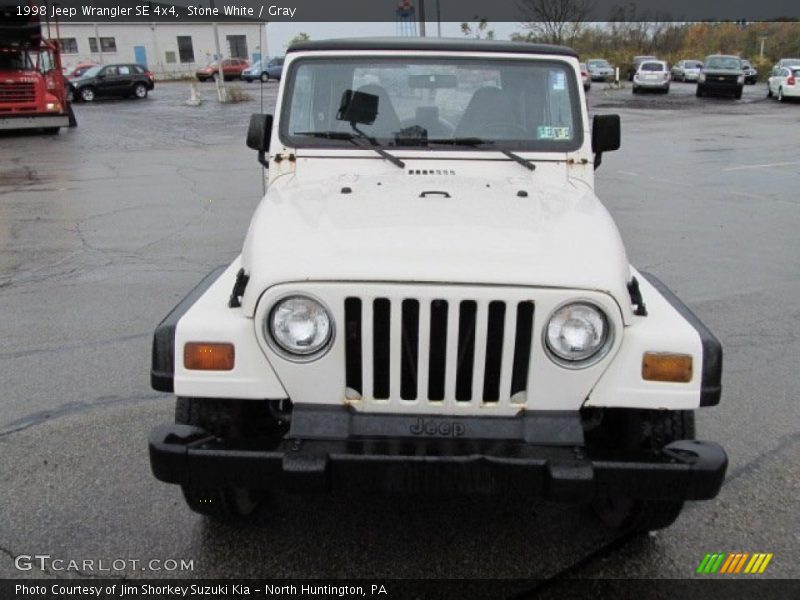 Stone White / Gray 1998 Jeep Wrangler SE 4x4